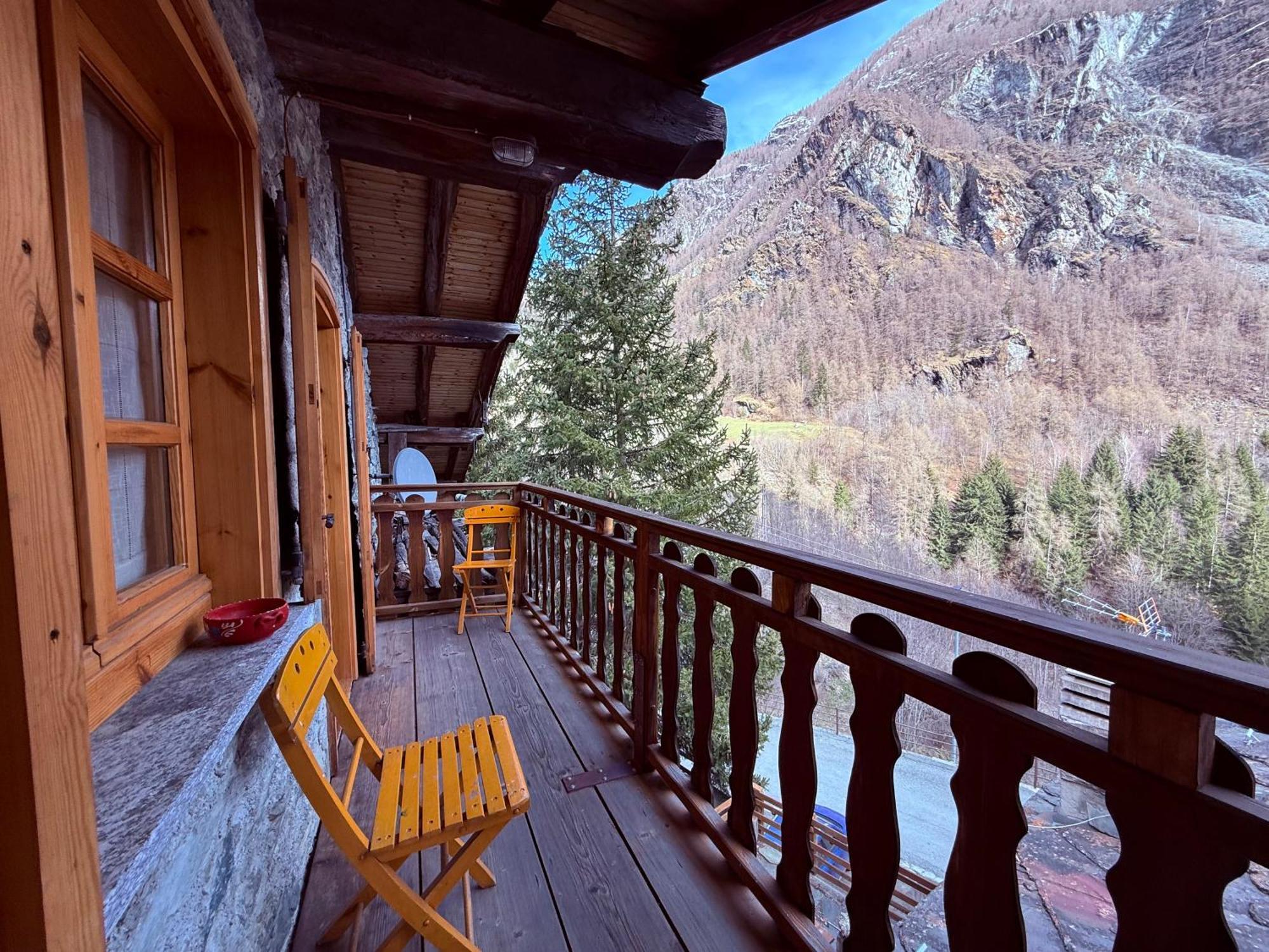Casa Vacanze Nora Chamois Exterior foto